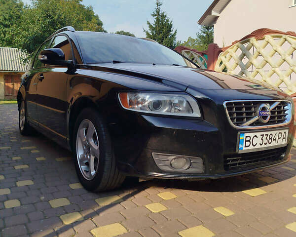 Черный Вольво В50, объемом двигателя 1.6 л и пробегом 233 тыс. км за 7300 $, фото 11 на Automoto.ua