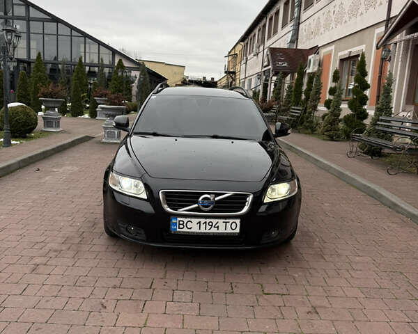 Чорний Вольво V50, об'ємом двигуна 1.6 л та пробігом 233 тис. км за 7799 $, фото 7 на Automoto.ua