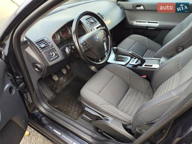 Вольво В50 2010 в Черкассах на Automoto.ua Черный Вольво В50, объемом двигателя 1.56 л и пробегом 308 тыс. км за 6750 $, фото 13 на Automoto.ua