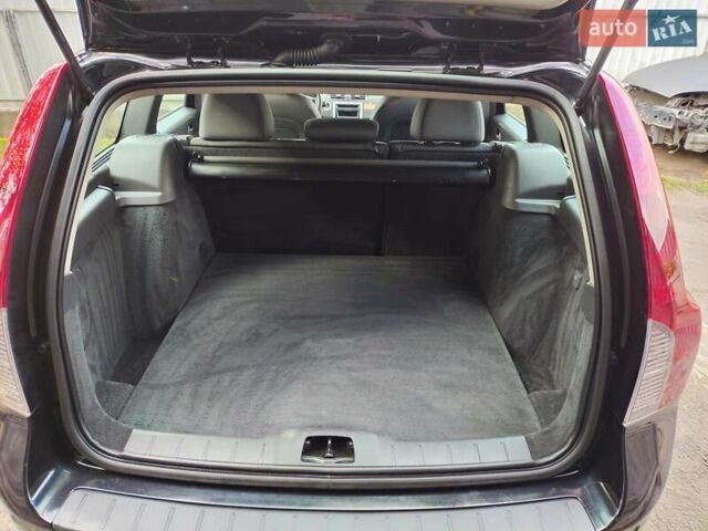 Вольво В50 2010 в Черкассах на Automoto.ua Черный Вольво В50, объемом двигателя 1.56 л и пробегом 308 тыс. км за 6750 $, фото 9 на Automoto.ua