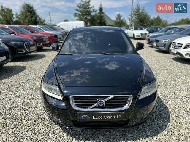 Вольво В50 2010 в Ивано-Франковске на Automoto.ua Черный Вольво В50, объемом двигателя 1.6 л и пробегом 305 тыс. км за 6999 $, фото 3 на Automoto.ua