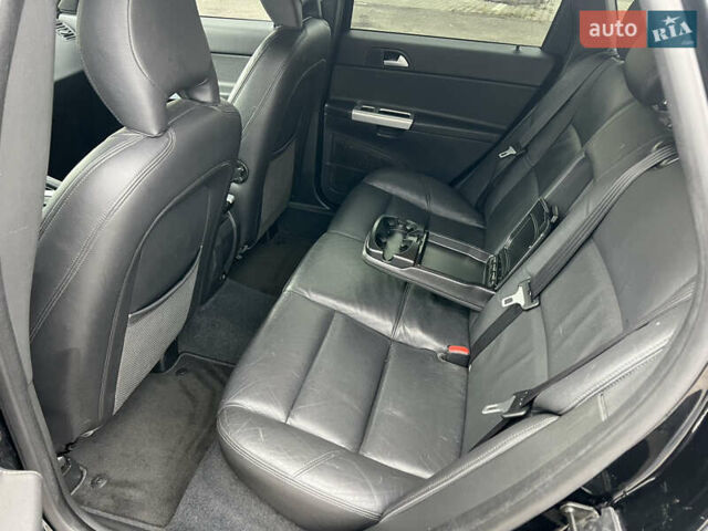 Чорний Вольво V50, об'ємом двигуна 2 л та пробігом 268 тис. км за 10250 $, фото 25 на Automoto.ua