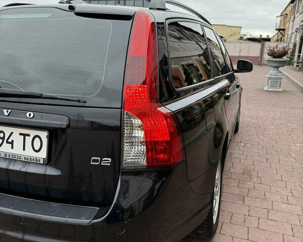 Чорний Вольво V50, об'ємом двигуна 1.6 л та пробігом 233 тис. км за 7799 $, фото 17 на Automoto.ua