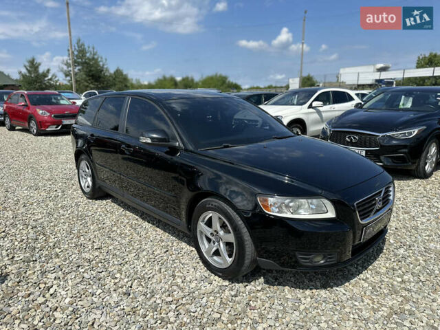 Вольво В50 2010 в Ивано-Франковске на Automoto.ua Черный Вольво В50, объемом двигателя 1.6 л и пробегом 305 тыс. км за 6999 $, фото 1 на Automoto.ua