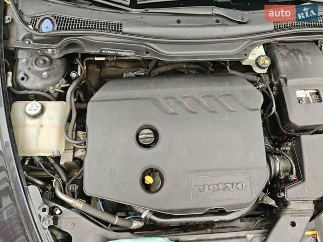 Чорний Вольво V50, об'ємом двигуна 1.56 л та пробігом 340 тис. км за 7000 $, фото 53 на Automoto.ua