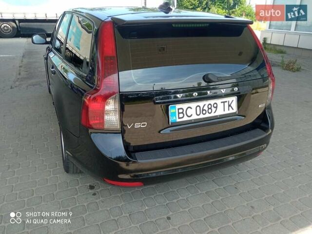 Черный Вольво В50, объемом двигателя 1.6 л и пробегом 224 тыс. км за 7000 $, фото 4 на Automoto.ua