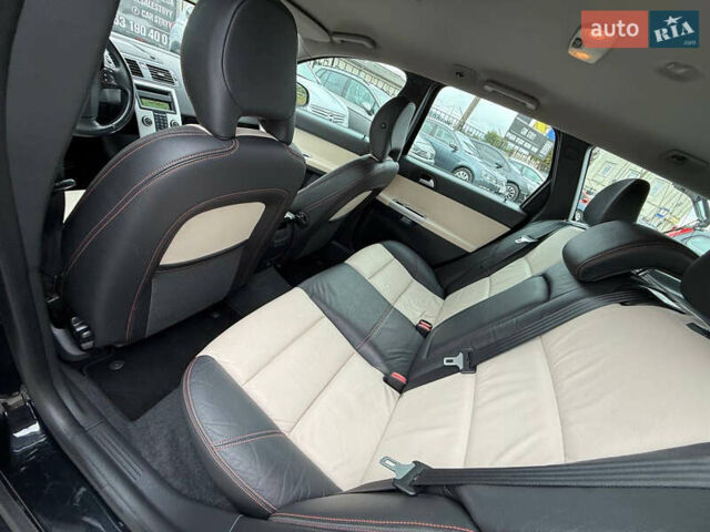 Вольво В50 2011 в Стрые на Automoto.ua Черный Вольво В50, объемом двигателя 1.6 л и пробегом 230 тыс. км за 8250 $, фото 53 на Automoto.ua