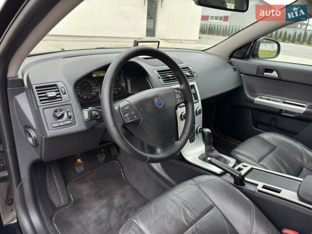 Черный Вольво В50, объемом двигателя 1.6 л и пробегом 217 тыс. км за 8550 $, фото 28 на Automoto.ua