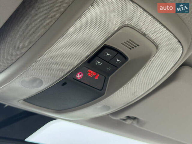 Чорний Вольво V50, об'ємом двигуна 1.6 л та пробігом 214 тис. км за 8999 $, фото 61 на Automoto.ua