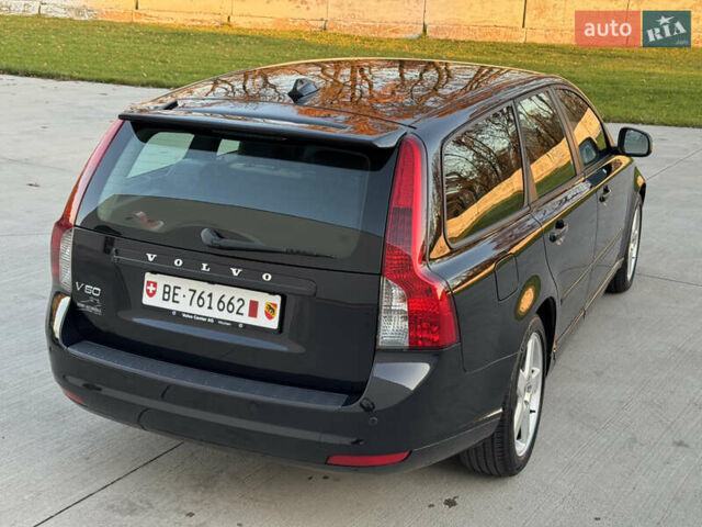 Черный Вольво В50, объемом двигателя 1.6 л и пробегом 235 тыс. км за 9350 $, фото 25 на Automoto.ua