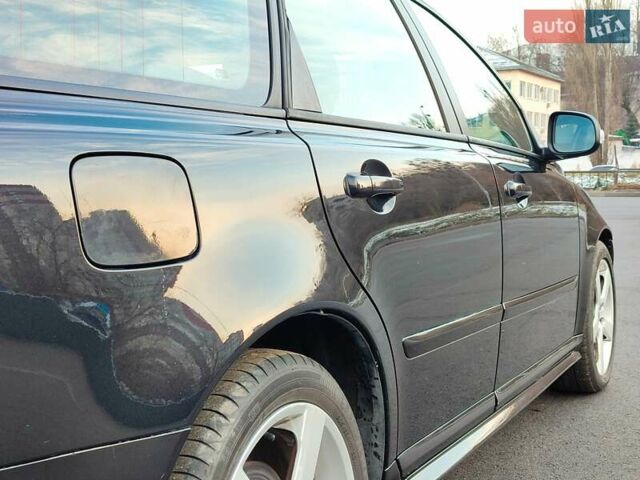 Черный Вольво В50, объемом двигателя 1.6 л и пробегом 255 тыс. км за 9499 $, фото 14 на Automoto.ua