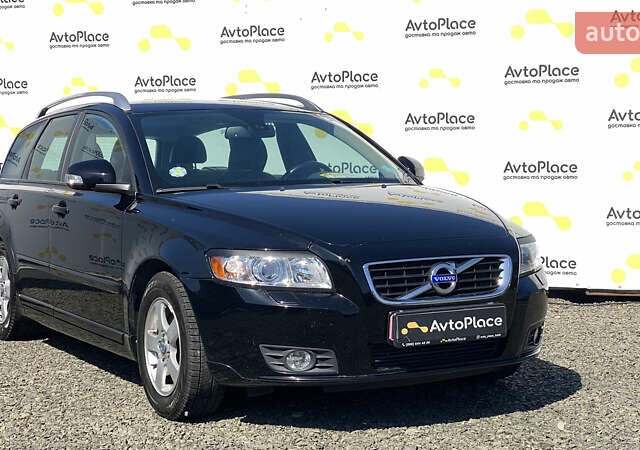 Черный Вольво В50, объемом двигателя 1.6 л и пробегом 197 тыс. км за 8200 $, фото 10 на Automoto.ua