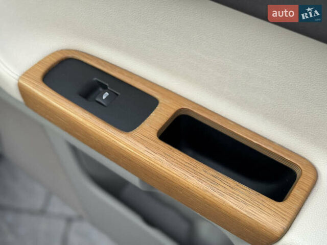 Чорний Вольво V50, об'ємом двигуна 1.6 л та пробігом 214 тис. км за 8999 $, фото 82 на Automoto.ua