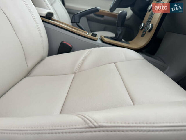 Чорний Вольво V50, об'ємом двигуна 1.6 л та пробігом 214 тис. км за 8999 $, фото 84 на Automoto.ua