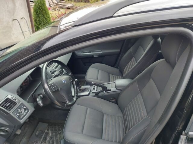 Чорний Вольво V50, об'ємом двигуна 1.6 л та пробігом 248 тис. км за 7000 $, фото 6 на Automoto.ua