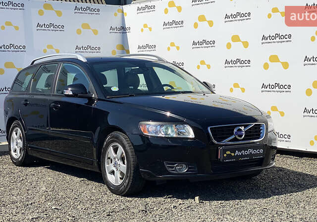 Черный Вольво В50, объемом двигателя 1.6 л и пробегом 197 тыс. км за 8200 $, фото 5 на Automoto.ua