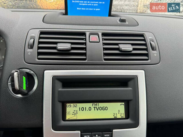 Черный Вольво В50, объемом двигателя 1.6 л и пробегом 226 тыс. км за 8600 $, фото 36 на Automoto.ua
