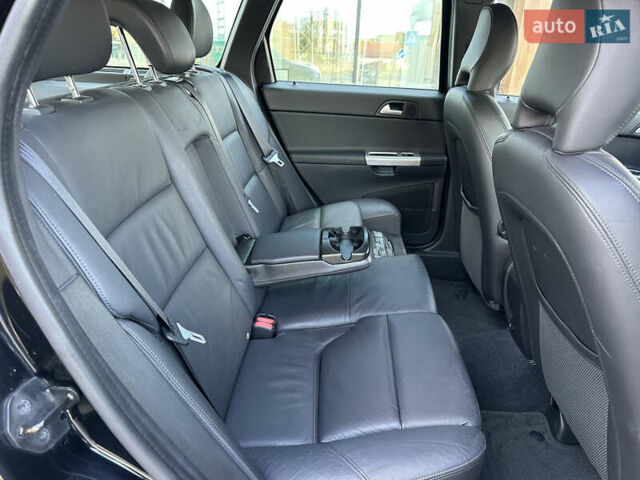 Чорний Вольво V50, об'ємом двигуна 2 л та пробігом 262 тис. км за 9850 $, фото 35 на Automoto.ua