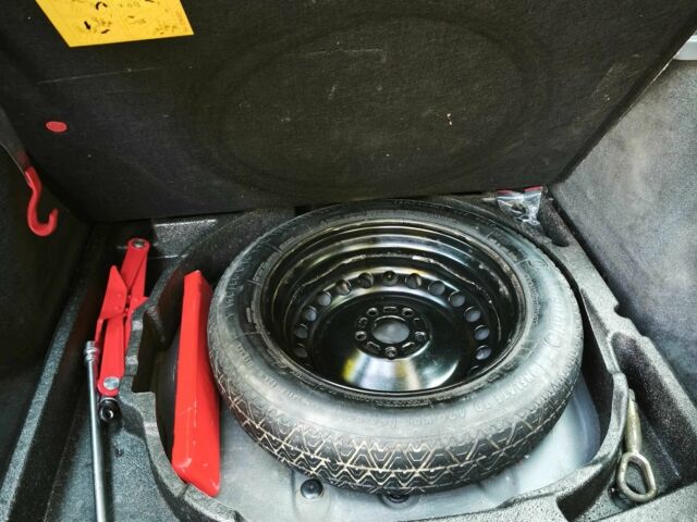 Черный Вольво В50, объемом двигателя 2 л и пробегом 209 тыс. км за 7200 $, фото 18 на Automoto.ua