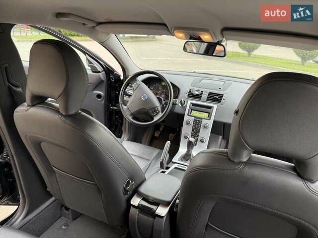 Черный Вольво В50, объемом двигателя 1.6 л и пробегом 226 тыс. км за 8290 $, фото 57 на Automoto.ua