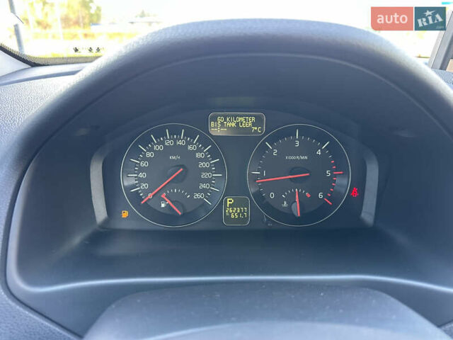 Чорний Вольво V50, об'ємом двигуна 2 л та пробігом 262 тис. км за 9850 $, фото 45 на Automoto.ua