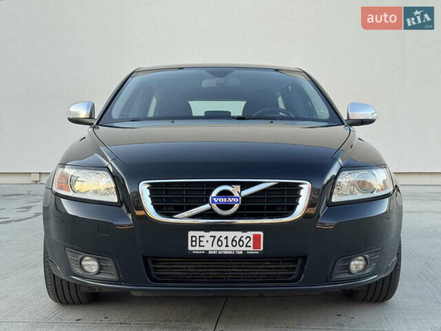 Черный Вольво В50, объемом двигателя 1.6 л и пробегом 235 тыс. км за 9350 $, фото 8 на Automoto.ua