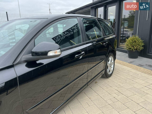 Черный Вольво В50, объемом двигателя 1.6 л и пробегом 244 тыс. км за 8300 $, фото 8 на Automoto.ua