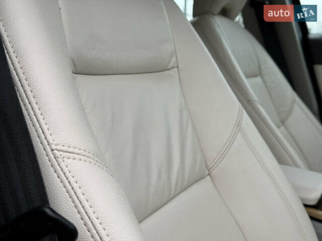 Чорний Вольво V50, об'ємом двигуна 1.6 л та пробігом 214 тис. км за 8590 $, фото 88 на Automoto.ua