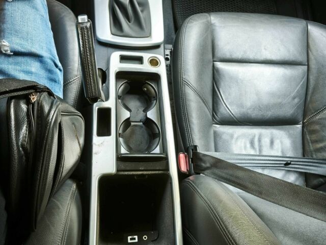 Черный Вольво В50, объемом двигателя 2 л и пробегом 209 тыс. км за 7200 $, фото 10 на Automoto.ua