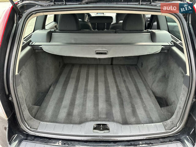 Черный Вольво В50, объемом двигателя 1.6 л и пробегом 219 тыс. км за 8300 $, фото 27 на Automoto.ua