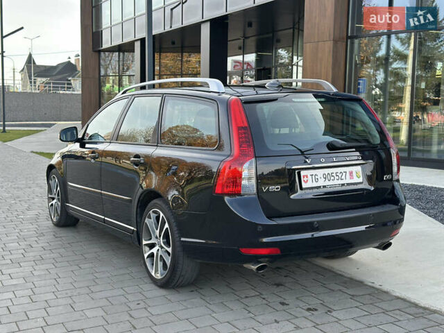 Чорний Вольво V50, об'ємом двигуна 2 л та пробігом 262 тис. км за 9850 $, фото 6 на Automoto.ua
