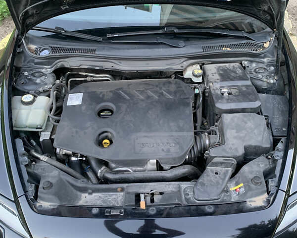 Черный Вольво В50, объемом двигателя 1.6 л и пробегом 307 тыс. км за 8200 $, фото 18 на Automoto.ua