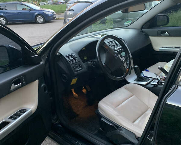 Черный Вольво В50, объемом двигателя 1.6 л и пробегом 307 тыс. км за 8200 $, фото 19 на Automoto.ua