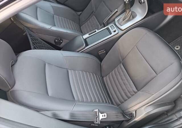 Чорний Вольво V50, об'ємом двигуна 1.6 л та пробігом 332 тис. км за 6750 $, фото 76 на Automoto.ua