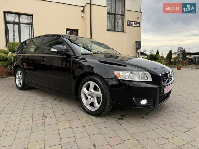 Черный Вольво В50, объемом двигателя 1.6 л и пробегом 226 тыс. км за 8290 $, фото 14 на Automoto.ua