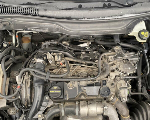 Черный Вольво В50, объемом двигателя 1.56 л и пробегом 215 тыс. км за 7900 $, фото 19 на Automoto.ua