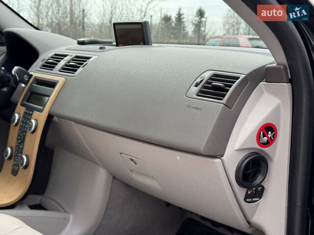 Чорний Вольво V50, об'ємом двигуна 1.6 л та пробігом 214 тис. км за 8590 $, фото 90 на Automoto.ua