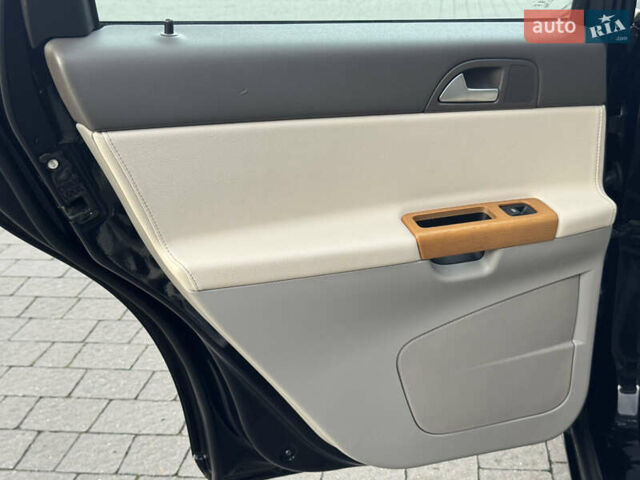 Чорний Вольво V50, об'ємом двигуна 1.6 л та пробігом 214 тис. км за 8999 $, фото 63 на Automoto.ua