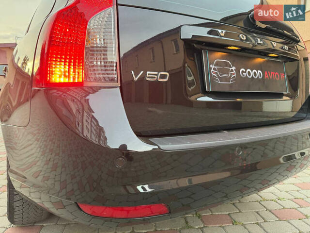 Чорний Вольво V50, об'ємом двигуна 1.6 л та пробігом 211 тис. км за 7950 $, фото 27 на Automoto.ua