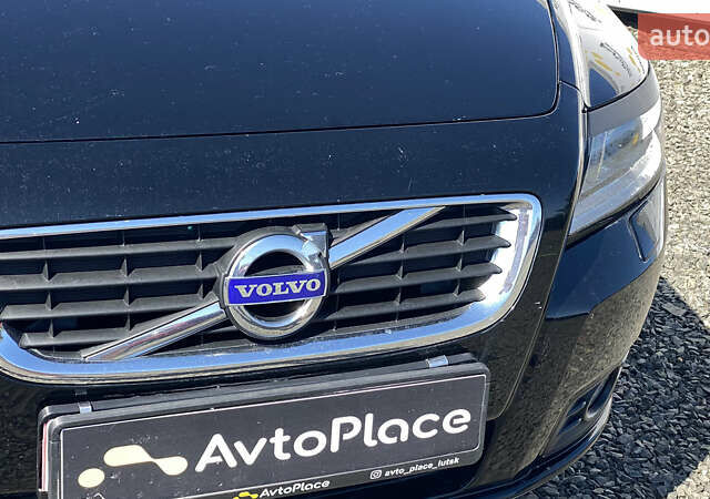 Черный Вольво В50, объемом двигателя 1.6 л и пробегом 197 тыс. км за 8200 $, фото 12 на Automoto.ua