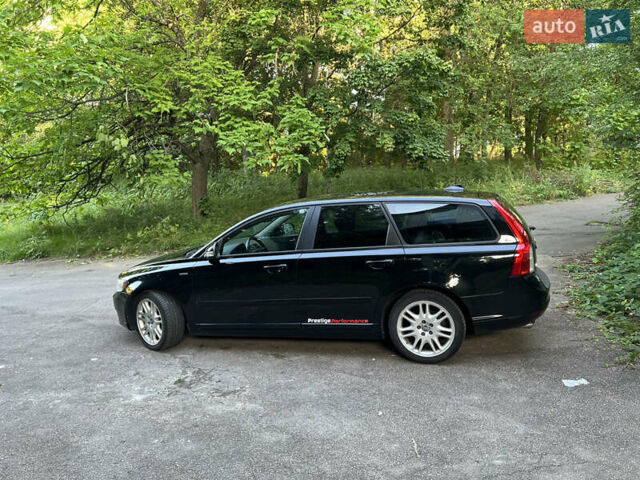 Чорний Вольво V50, об'ємом двигуна 2 л та пробігом 251 тис. км за 8500 $, фото 34 на Automoto.ua