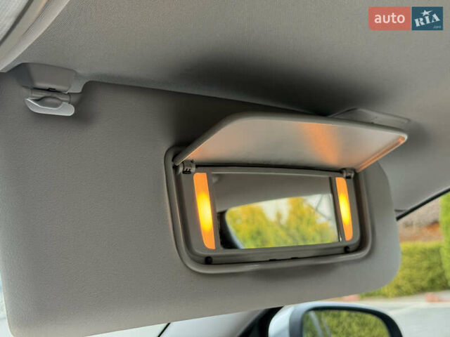 Чорний Вольво V50, об'ємом двигуна 1.6 л та пробігом 214 тис. км за 8999 $, фото 60 на Automoto.ua