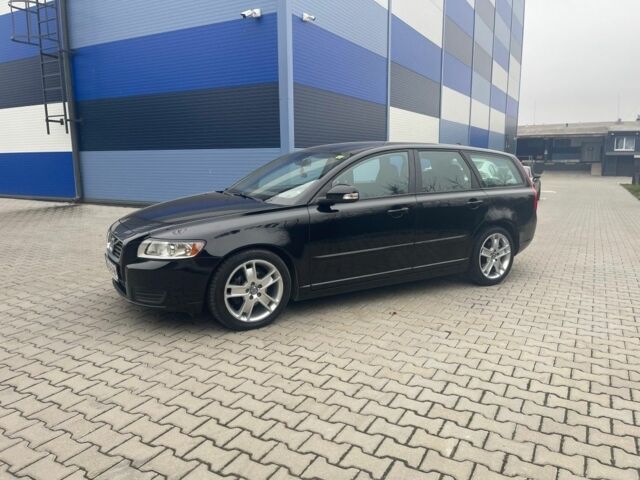 Чорний Вольво V50, об'ємом двигуна 0 л та пробігом 230 тис. км за 4999 $, фото 2 на Automoto.ua