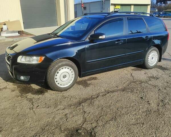 Черный Вольво В50, объемом двигателя 1.6 л и пробегом 201 тыс. км за 7500 $, фото 10 на Automoto.ua