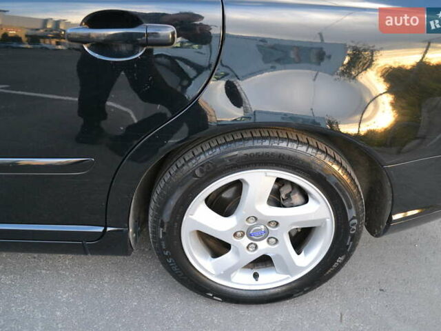 Черный Вольво В50, объемом двигателя 1.6 л и пробегом 218 тыс. км за 7600 $, фото 11 на Automoto.ua