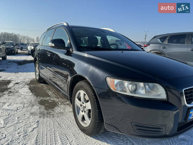 Черный Вольво В50, объемом двигателя 1.56 л и пробегом 265 тыс. км за 7300 $, фото 4 на Automoto.ua