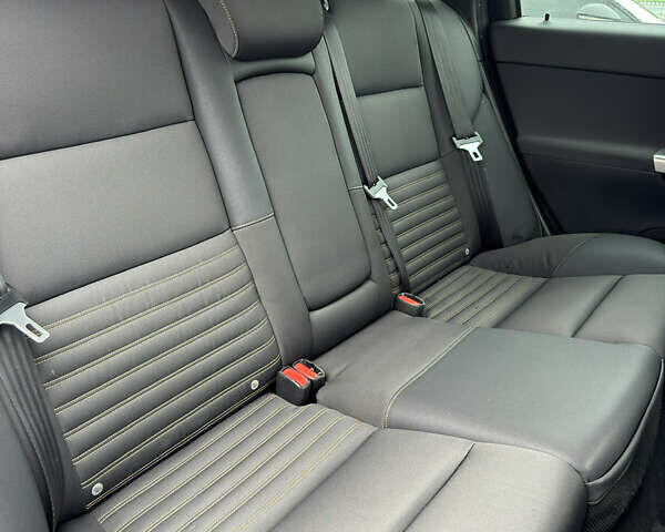 Черный Вольво В50, объемом двигателя 2 л и пробегом 213 тыс. км за 11000 $, фото 28 на Automoto.ua