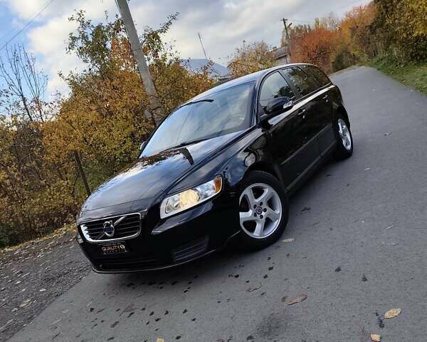 Чорний Вольво V50, об'ємом двигуна 1.6 л та пробігом 236 тис. км за 8200 $, фото 2 на Automoto.ua