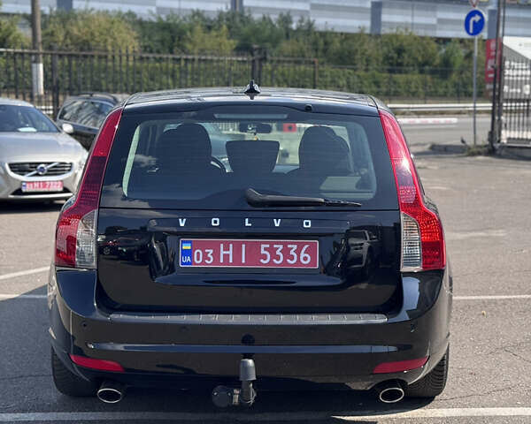 Черный Вольво В50, объемом двигателя 2 л и пробегом 210 тыс. км за 11000 $, фото 6 на Automoto.ua
