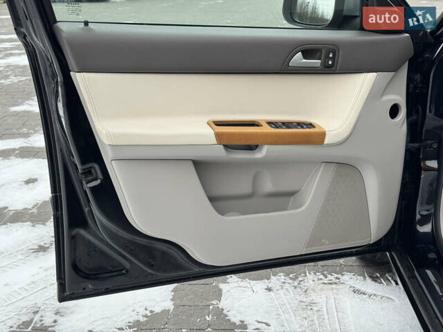 Чорний Вольво V50, об'ємом двигуна 1.6 л та пробігом 214 тис. км за 8590 $, фото 35 на Automoto.ua